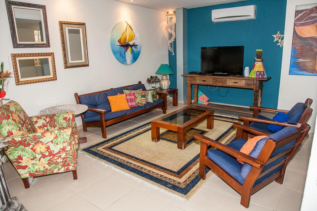 Residencial Ilha Dourada Hotel โกเวร์นาดอร์ เซลโซ รามอส ภายนอก รูปภาพ