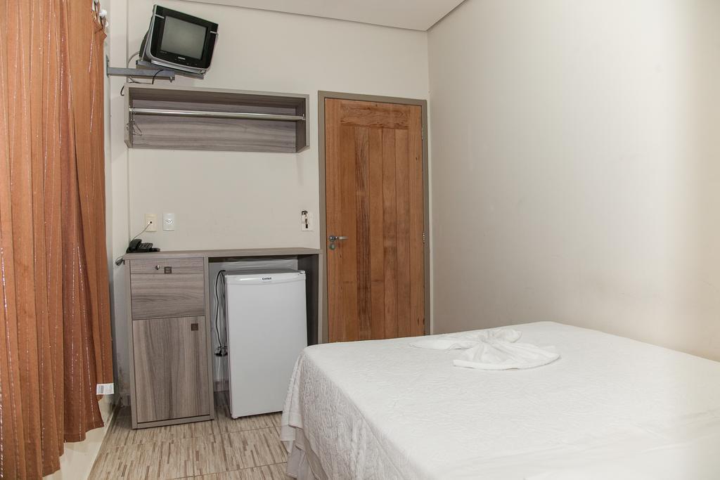 Residencial Ilha Dourada Hotel โกเวร์นาดอร์ เซลโซ รามอส ห้อง รูปภาพ