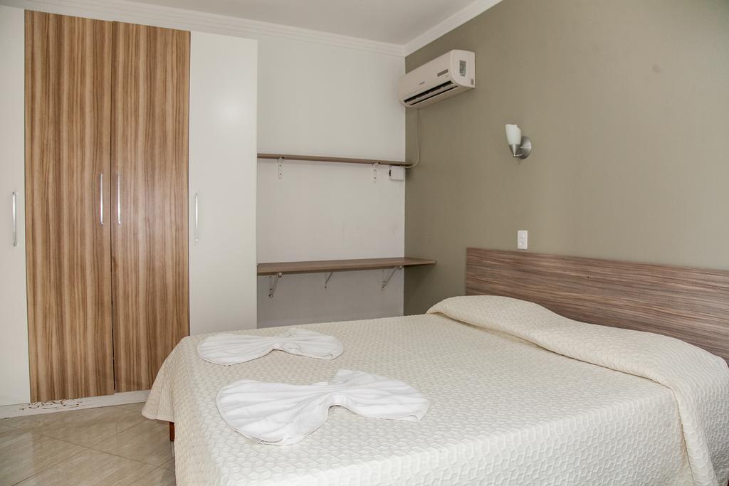 Residencial Ilha Dourada Hotel โกเวร์นาดอร์ เซลโซ รามอส ห้อง รูปภาพ